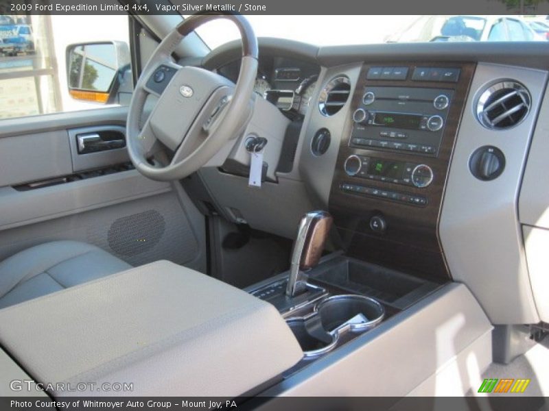 Vapor Silver Metallic / Stone 2009 Ford Expedition Limited 4x4