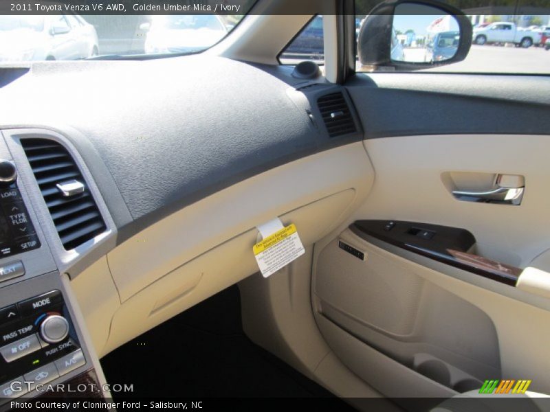 Golden Umber Mica / Ivory 2011 Toyota Venza V6 AWD