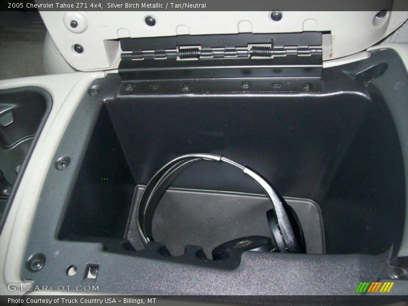 Silver Birch Metallic / Tan/Neutral 2005 Chevrolet Tahoe Z71 4x4