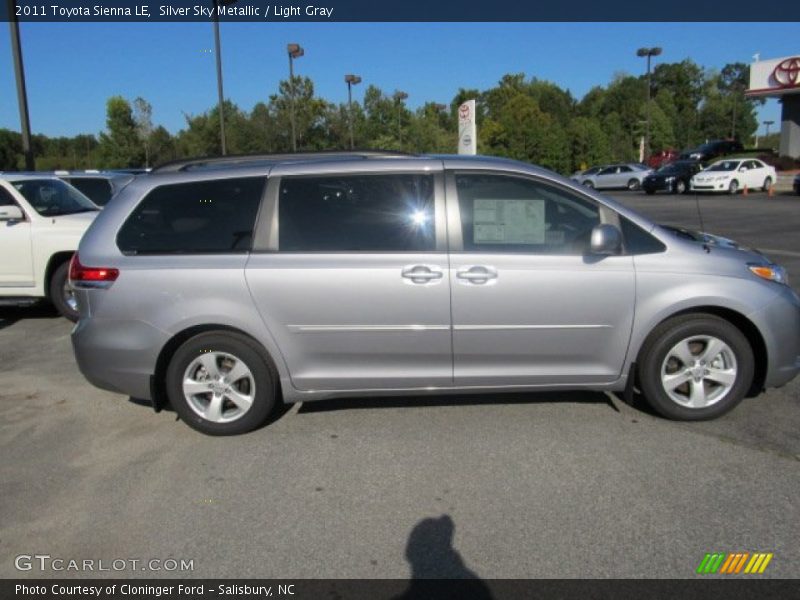 Silver Sky Metallic / Light Gray 2011 Toyota Sienna LE
