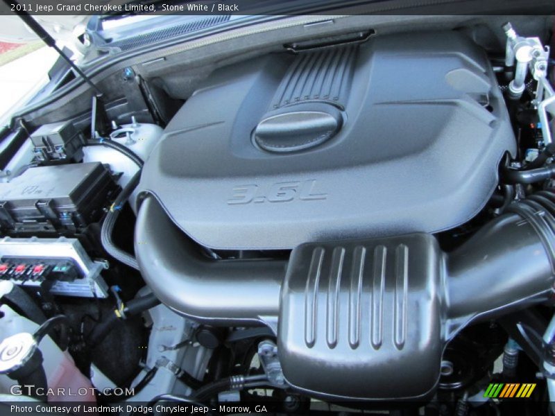 Stone White / Black 2011 Jeep Grand Cherokee Limited