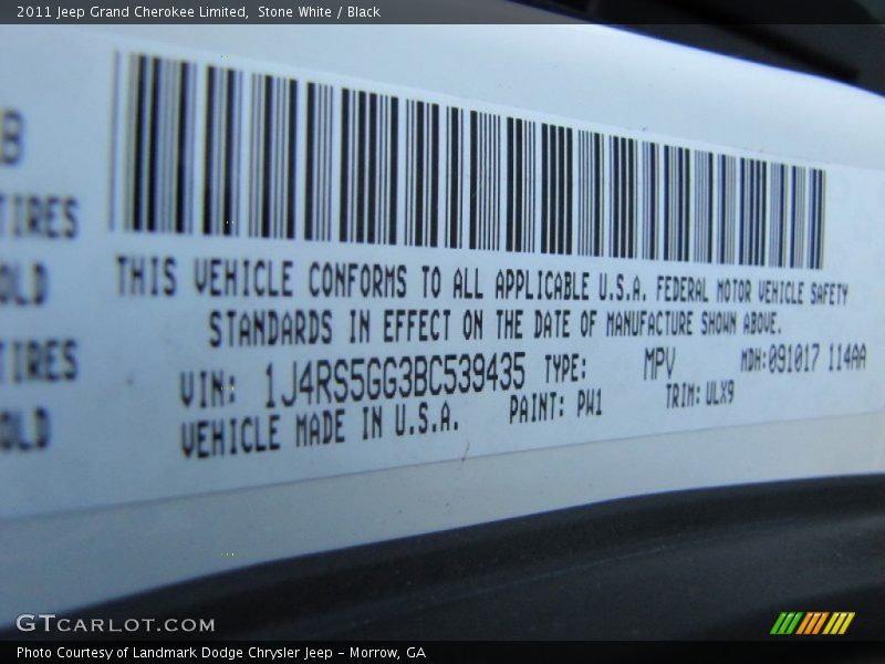 Stone White / Black 2011 Jeep Grand Cherokee Limited
