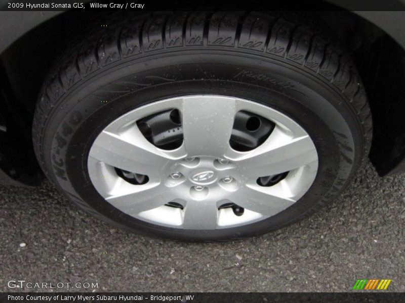 Willow Gray / Gray 2009 Hyundai Sonata GLS