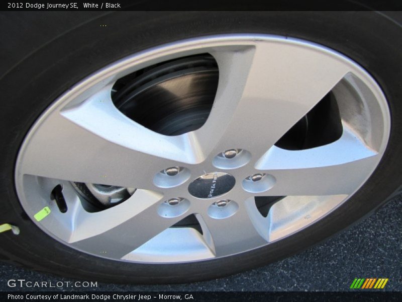 White / Black 2012 Dodge Journey SE