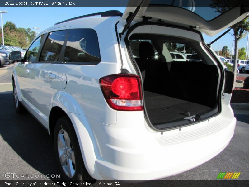 White / Black 2012 Dodge Journey SE