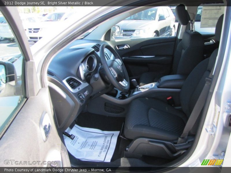 Bright Silver Metallic / Black 2012 Dodge Journey SE