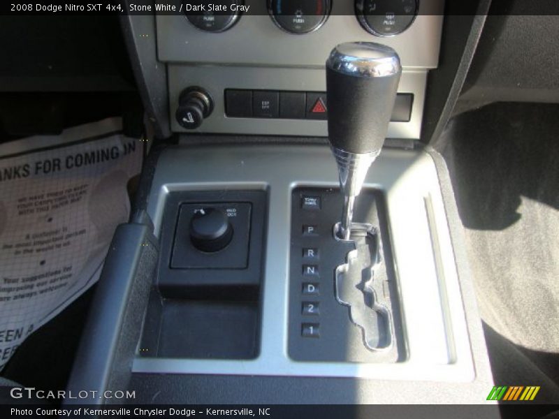Stone White / Dark Slate Gray 2008 Dodge Nitro SXT 4x4