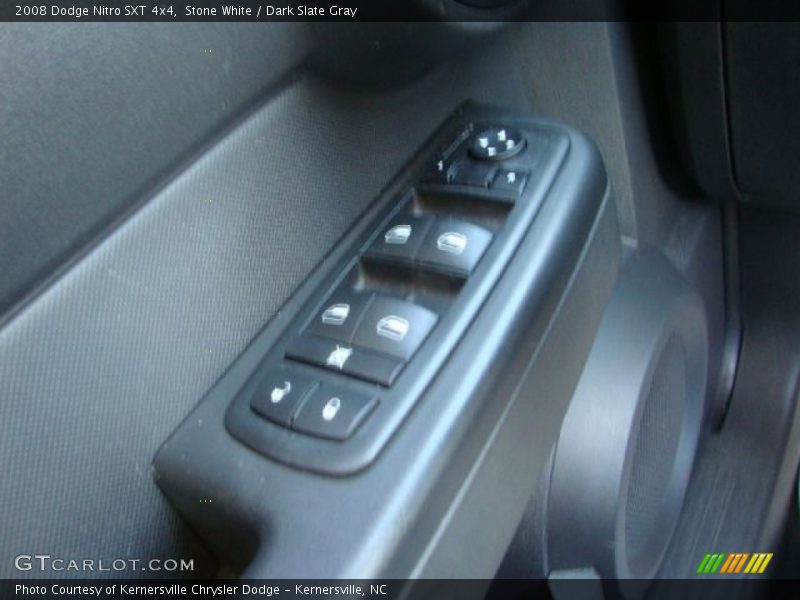 Stone White / Dark Slate Gray 2008 Dodge Nitro SXT 4x4
