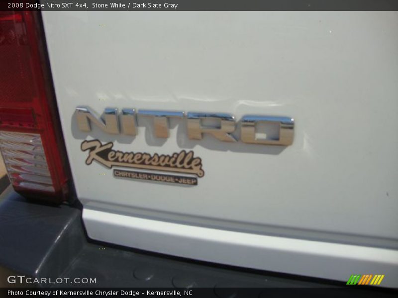 Stone White / Dark Slate Gray 2008 Dodge Nitro SXT 4x4
