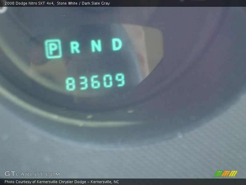 Stone White / Dark Slate Gray 2008 Dodge Nitro SXT 4x4