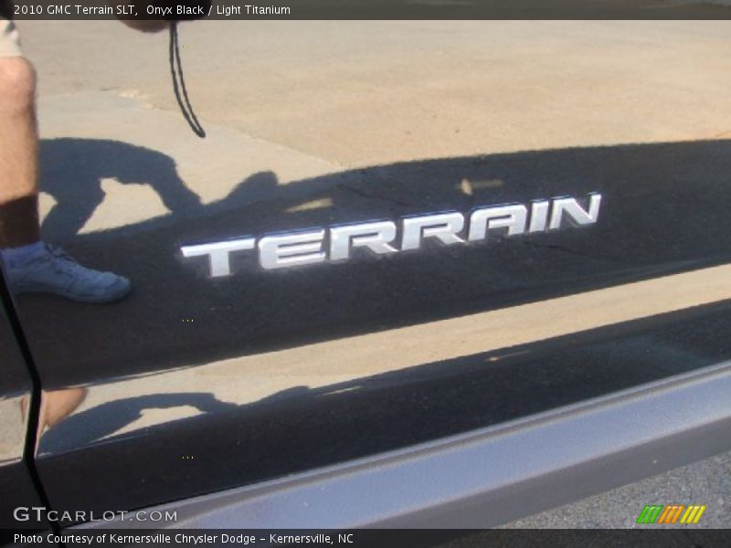 Onyx Black / Light Titanium 2010 GMC Terrain SLT