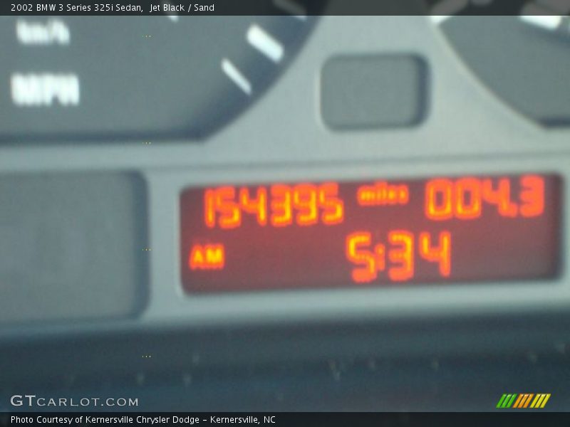 Jet Black / Sand 2002 BMW 3 Series 325i Sedan