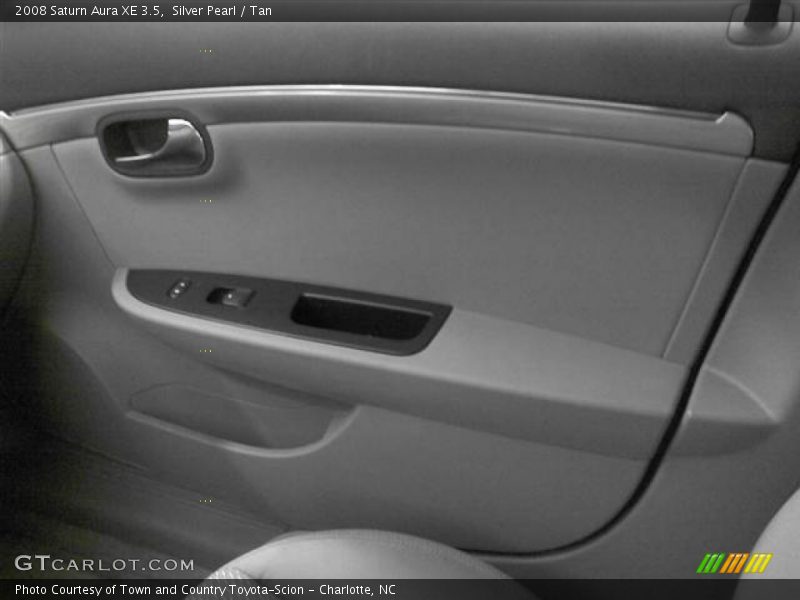 Silver Pearl / Tan 2008 Saturn Aura XE 3.5