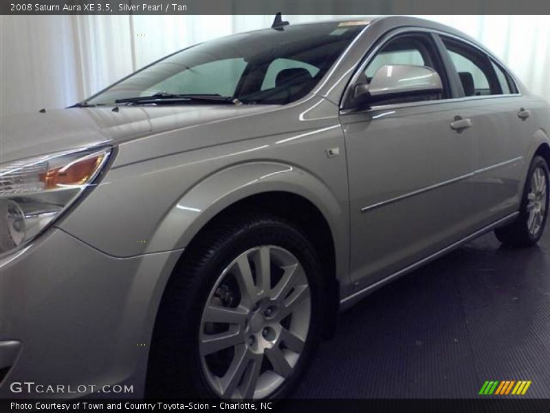 Silver Pearl / Tan 2008 Saturn Aura XE 3.5