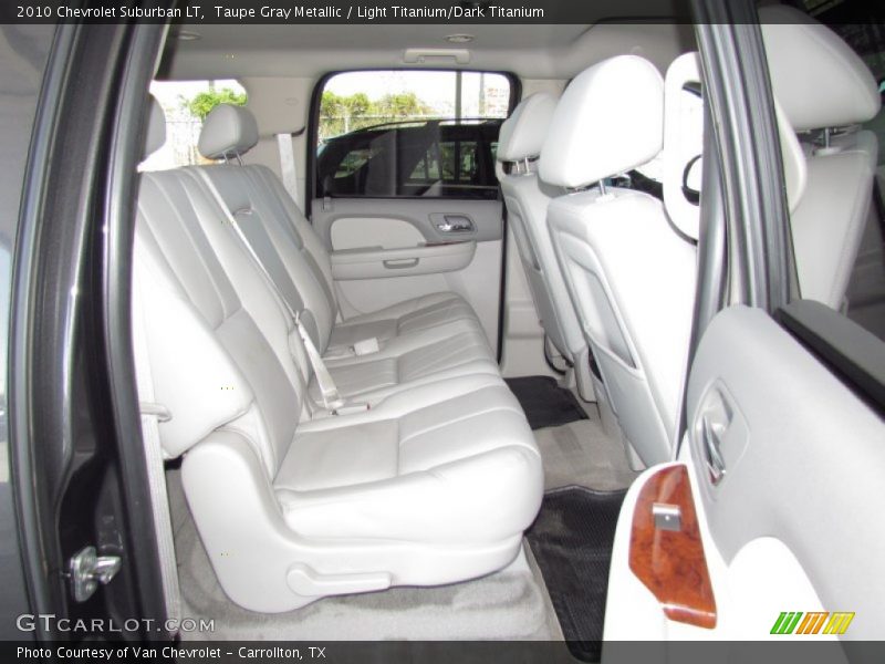  2010 Suburban LT Light Titanium/Dark Titanium Interior