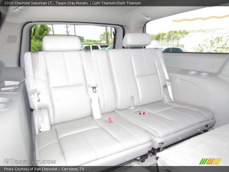  2010 Suburban LT Light Titanium/Dark Titanium Interior