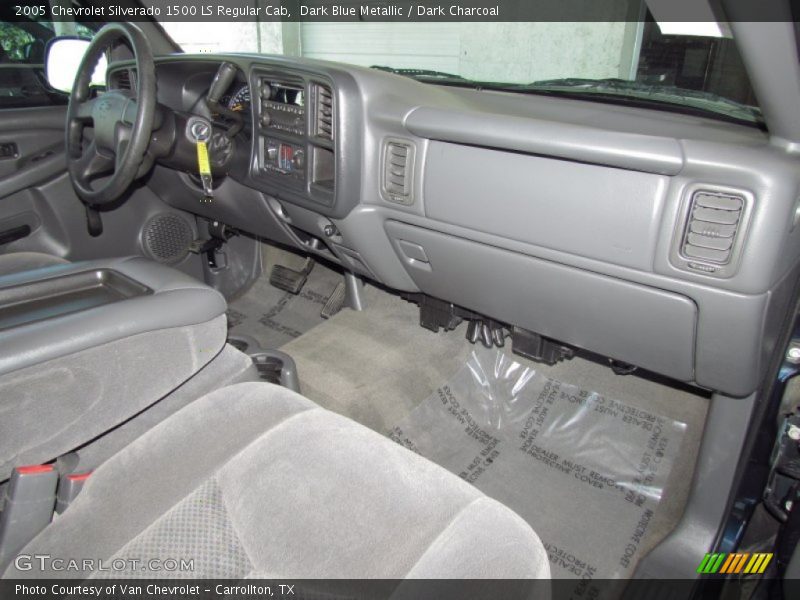 Dark Blue Metallic / Dark Charcoal 2005 Chevrolet Silverado 1500 LS Regular Cab