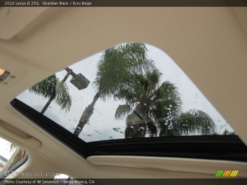 Sunroof of 2010 IS 250