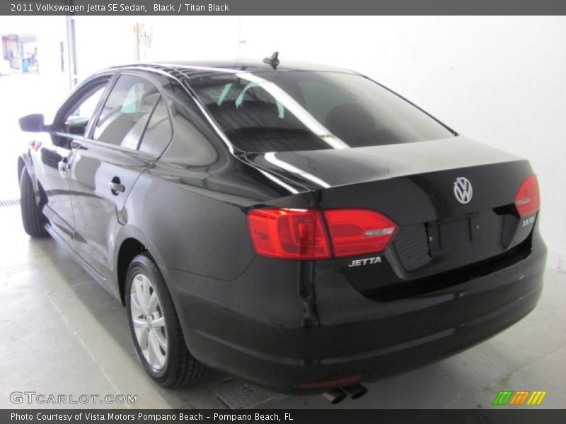 Black / Titan Black 2011 Volkswagen Jetta SE Sedan