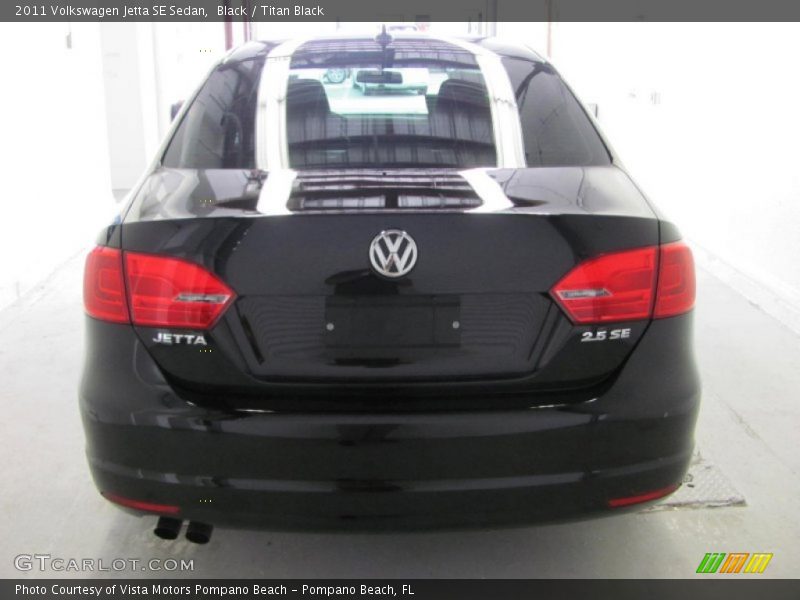 Black / Titan Black 2011 Volkswagen Jetta SE Sedan