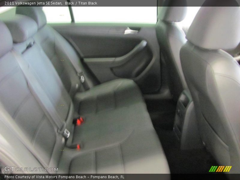 Black / Titan Black 2011 Volkswagen Jetta SE Sedan