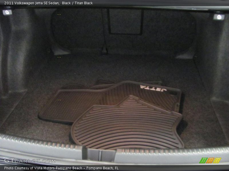 Black / Titan Black 2011 Volkswagen Jetta SE Sedan