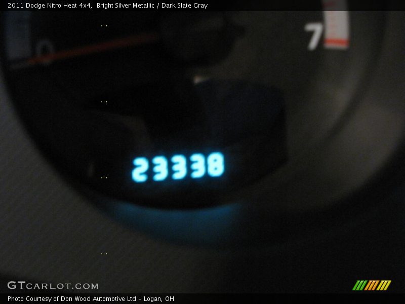 Bright Silver Metallic / Dark Slate Gray 2011 Dodge Nitro Heat 4x4