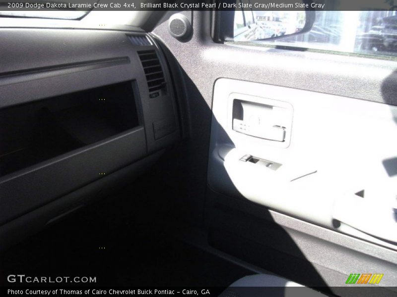 Brilliant Black Crystal Pearl / Dark Slate Gray/Medium Slate Gray 2009 Dodge Dakota Laramie Crew Cab 4x4