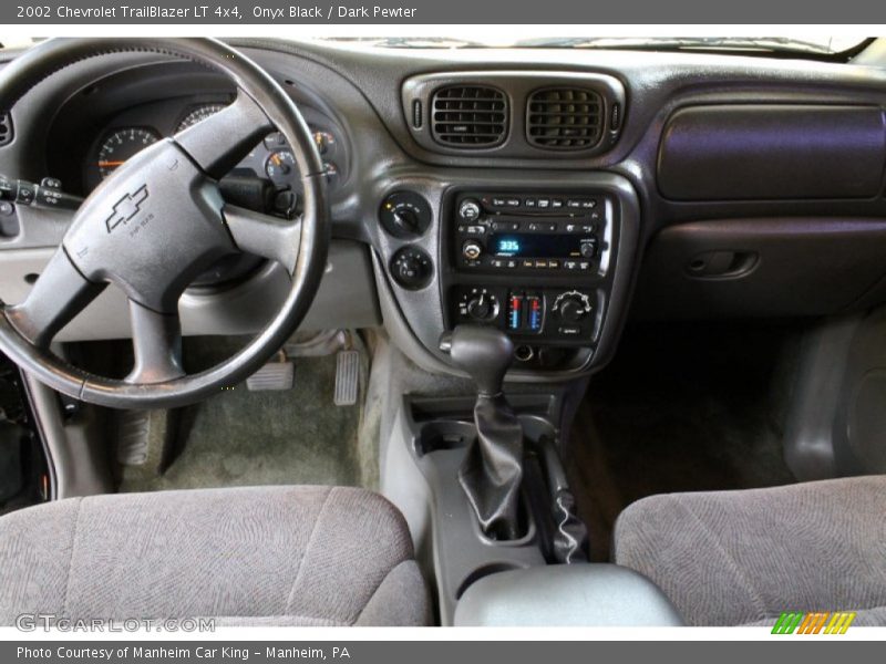 Onyx Black / Dark Pewter 2002 Chevrolet TrailBlazer LT 4x4