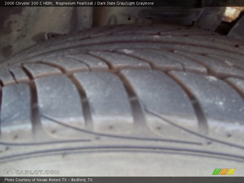 Magnesium Pearlcoat / Dark Slate Gray/Light Graystone 2006 Chrysler 300 C HEMI