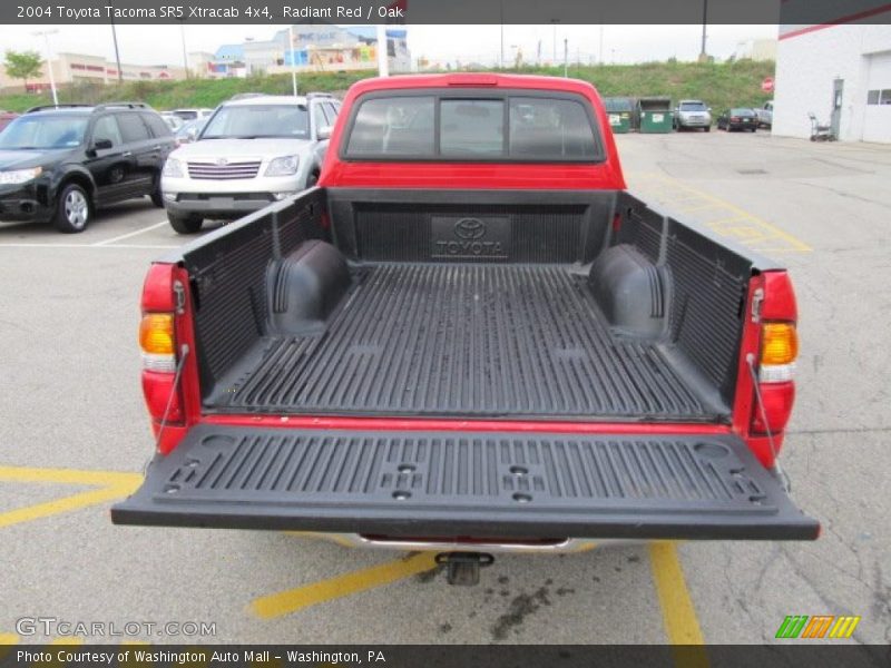 Radiant Red / Oak 2004 Toyota Tacoma SR5 Xtracab 4x4