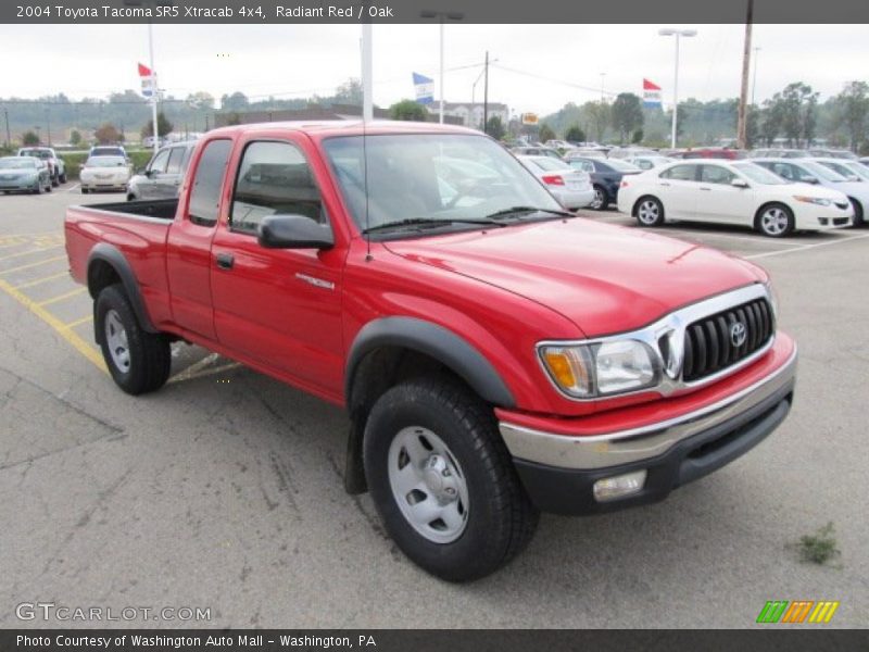 Radiant Red / Oak 2004 Toyota Tacoma SR5 Xtracab 4x4