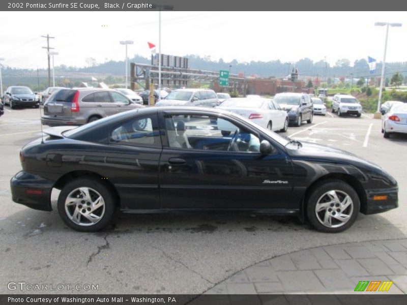 Black / Graphite 2002 Pontiac Sunfire SE Coupe