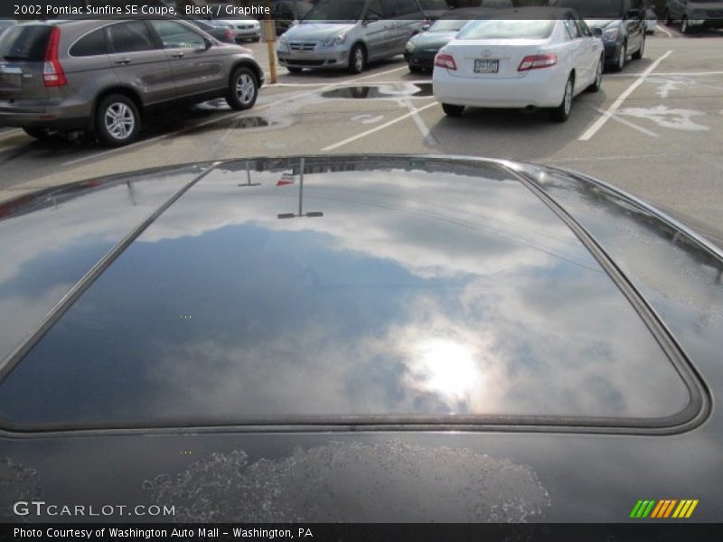 Black / Graphite 2002 Pontiac Sunfire SE Coupe