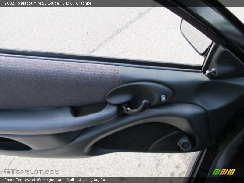 Black / Graphite 2002 Pontiac Sunfire SE Coupe