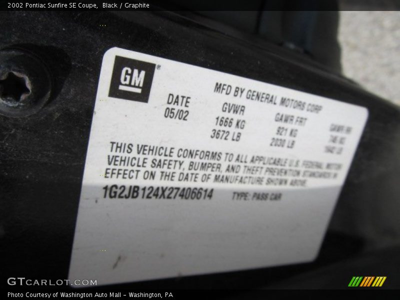 Black / Graphite 2002 Pontiac Sunfire SE Coupe