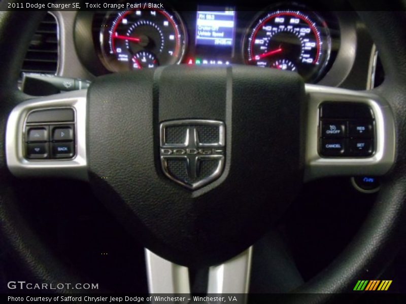 Toxic Orange Pearl / Black 2011 Dodge Charger SE