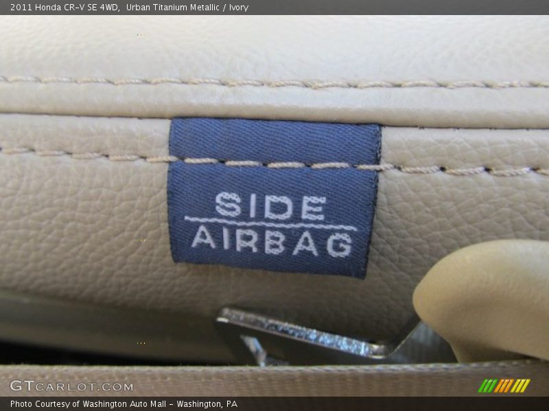 Urban Titanium Metallic / Ivory 2011 Honda CR-V SE 4WD