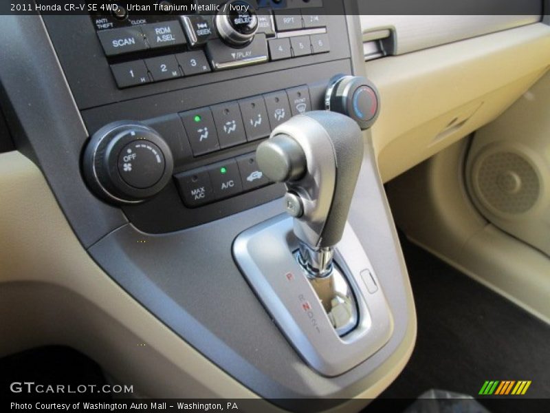 Urban Titanium Metallic / Ivory 2011 Honda CR-V SE 4WD