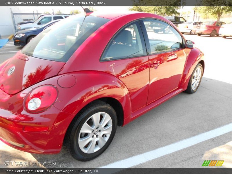 Salsa Red / Black 2009 Volkswagen New Beetle 2.5 Coupe