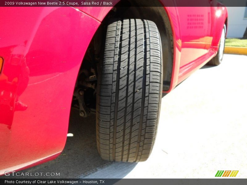Salsa Red / Black 2009 Volkswagen New Beetle 2.5 Coupe
