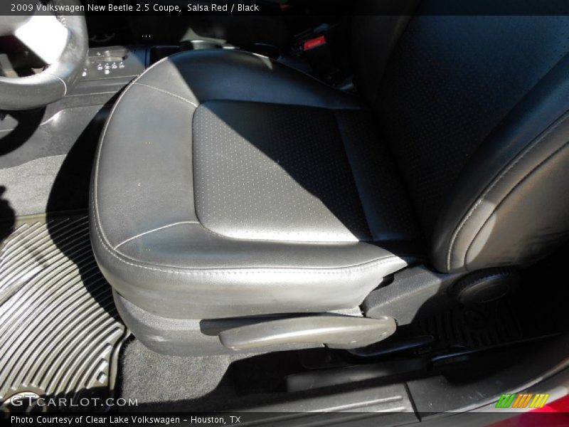 Salsa Red / Black 2009 Volkswagen New Beetle 2.5 Coupe