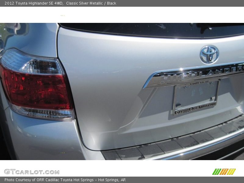 Classic Silver Metallic / Black 2012 Toyota Highlander SE 4WD
