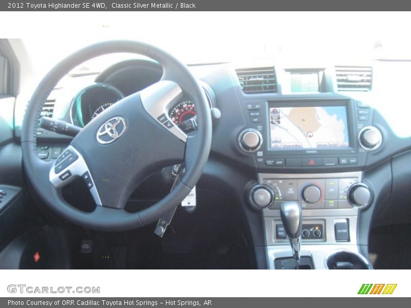 Classic Silver Metallic / Black 2012 Toyota Highlander SE 4WD
