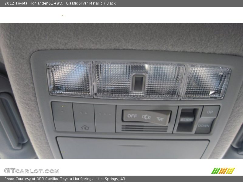 Classic Silver Metallic / Black 2012 Toyota Highlander SE 4WD