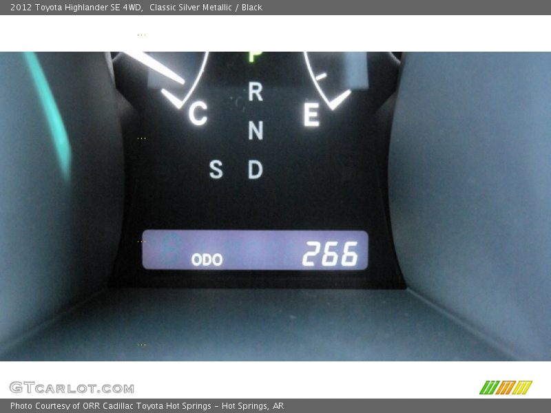 Classic Silver Metallic / Black 2012 Toyota Highlander SE 4WD