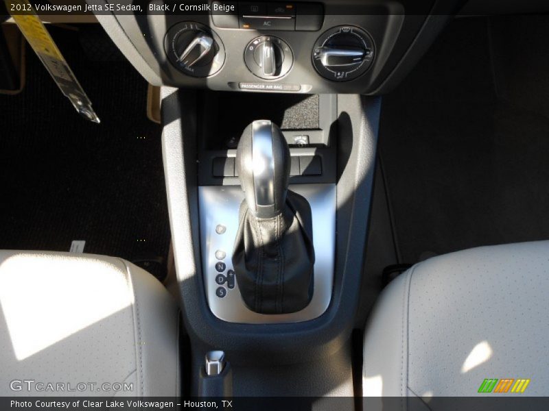 Black / Cornsilk Beige 2012 Volkswagen Jetta SE Sedan