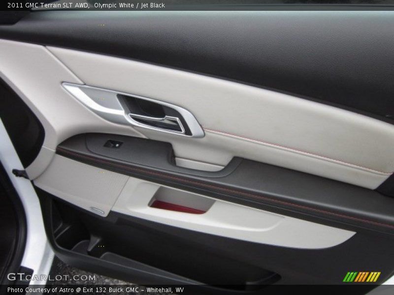 Olympic White / Jet Black 2011 GMC Terrain SLT AWD