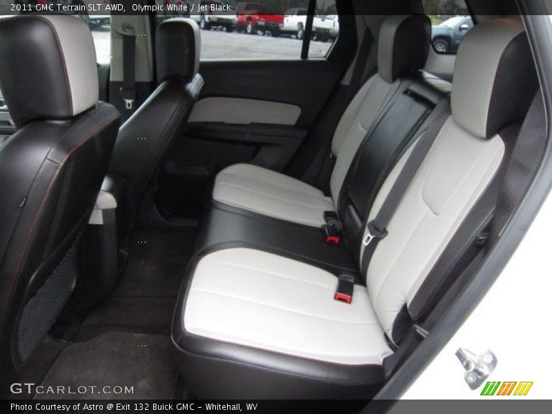 Olympic White / Jet Black 2011 GMC Terrain SLT AWD