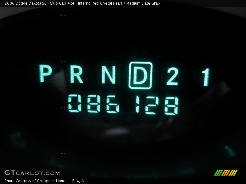 Inferno Red Crystal Pearl / Medium Slate Gray 2006 Dodge Dakota SLT Club Cab 4x4